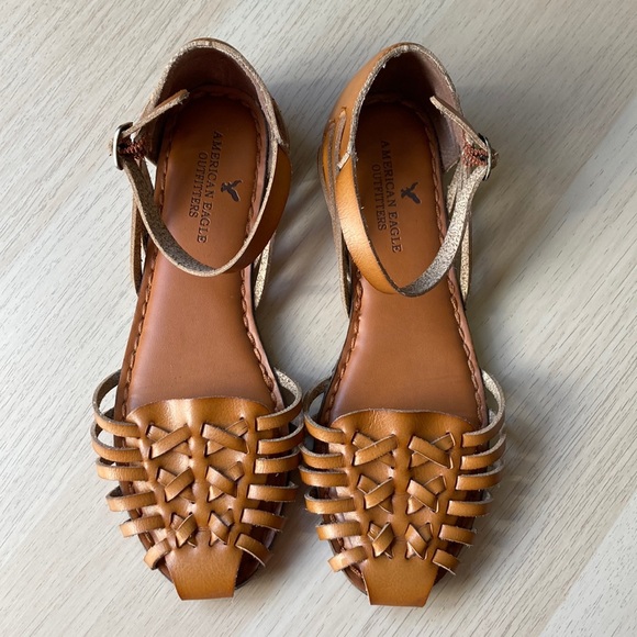 American Eagle Outfitters Shoes - Women’s American Eagle Woven Sandals, size 7, brown